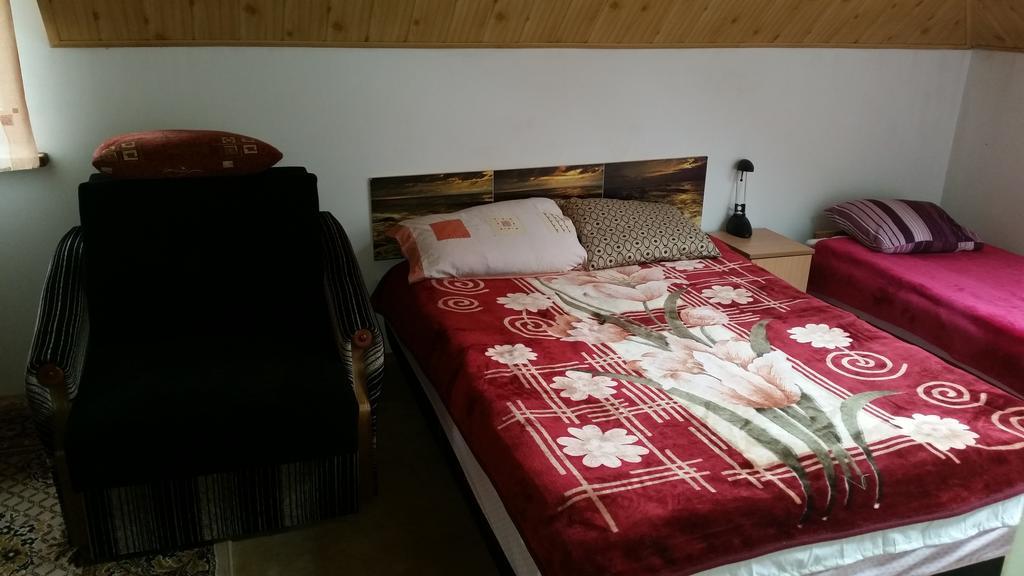 Sosnowy Dworek Apartamento Józefów Exterior foto