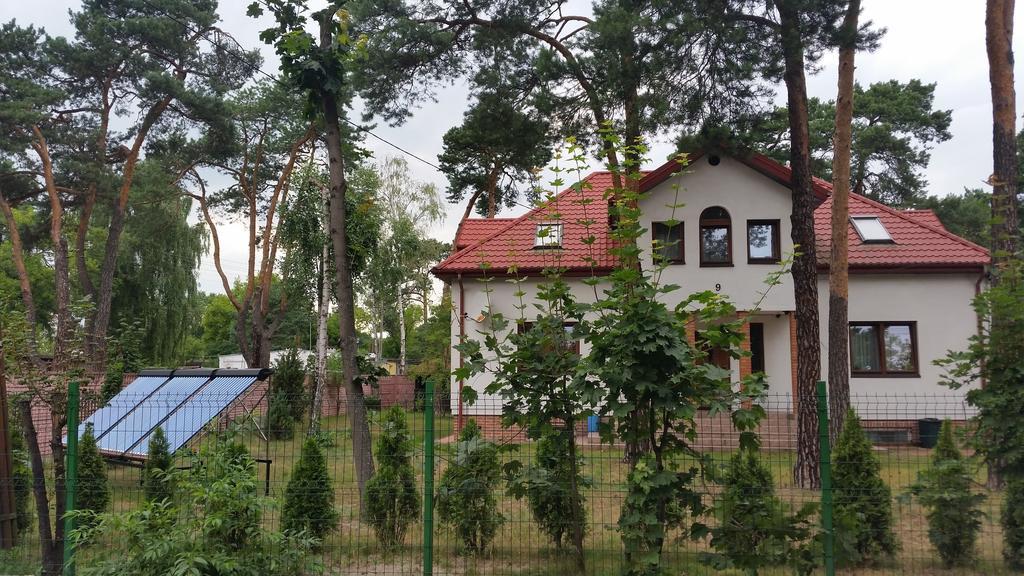 Sosnowy Dworek Apartamento Józefów Exterior foto