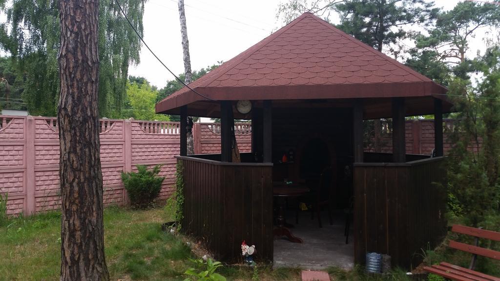 Sosnowy Dworek Apartamento Józefów Exterior foto